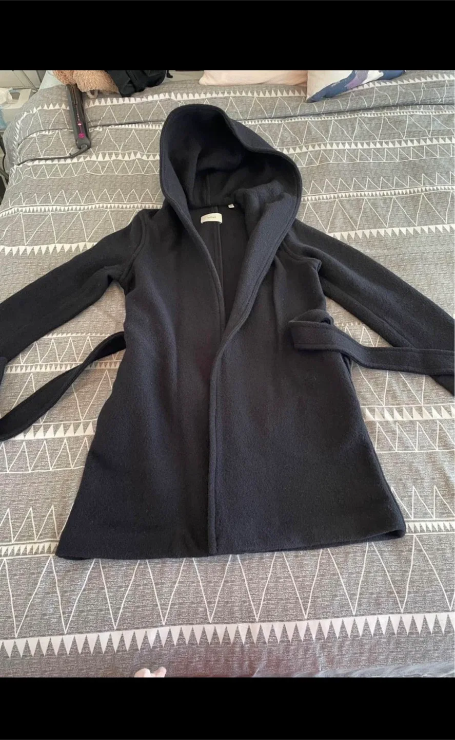 Aritzia Wilfred Coat - Black image indicator(3)