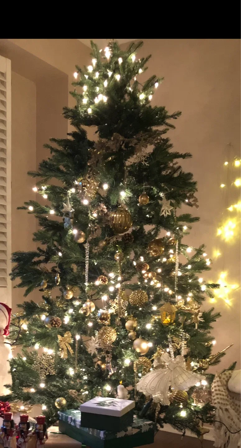 NOMA 7.5ft Pre-Lit Artificial Christmas Tree - NEW!