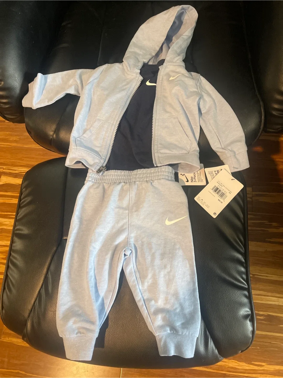 New Nike 3-Piece Set - Baby Clothes