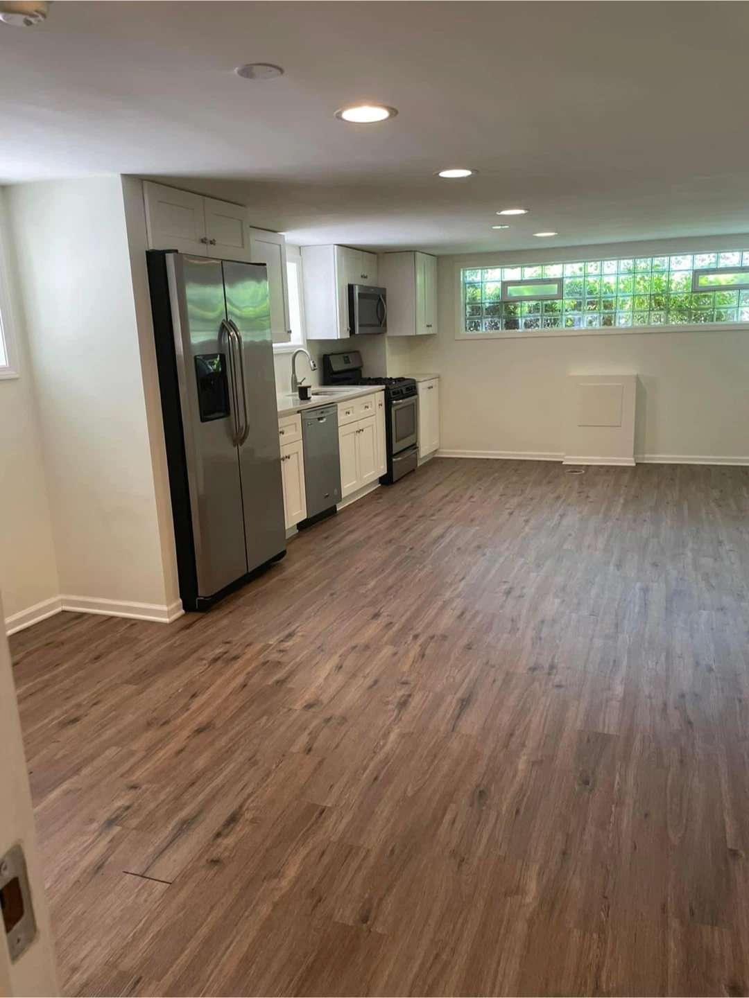 1595.00 Furnished rehab. Month to month - photo 2