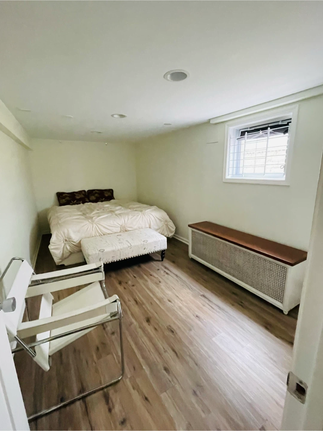 1595.00 Furnished rehab. Month to month - photo 3