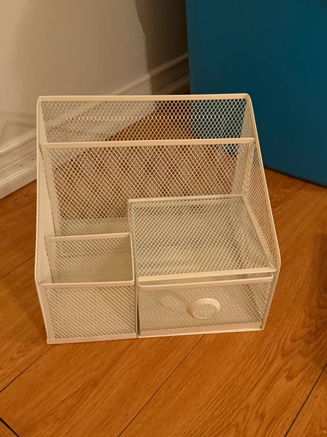 White Mesh Desk Organizer