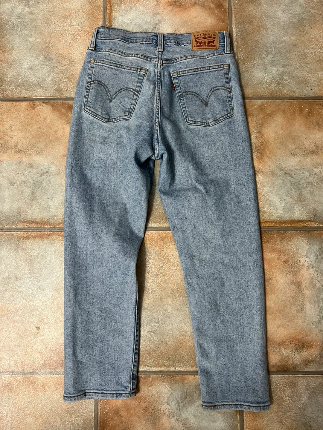 Levi's Ripped Jeans - Size 28 - photo 2