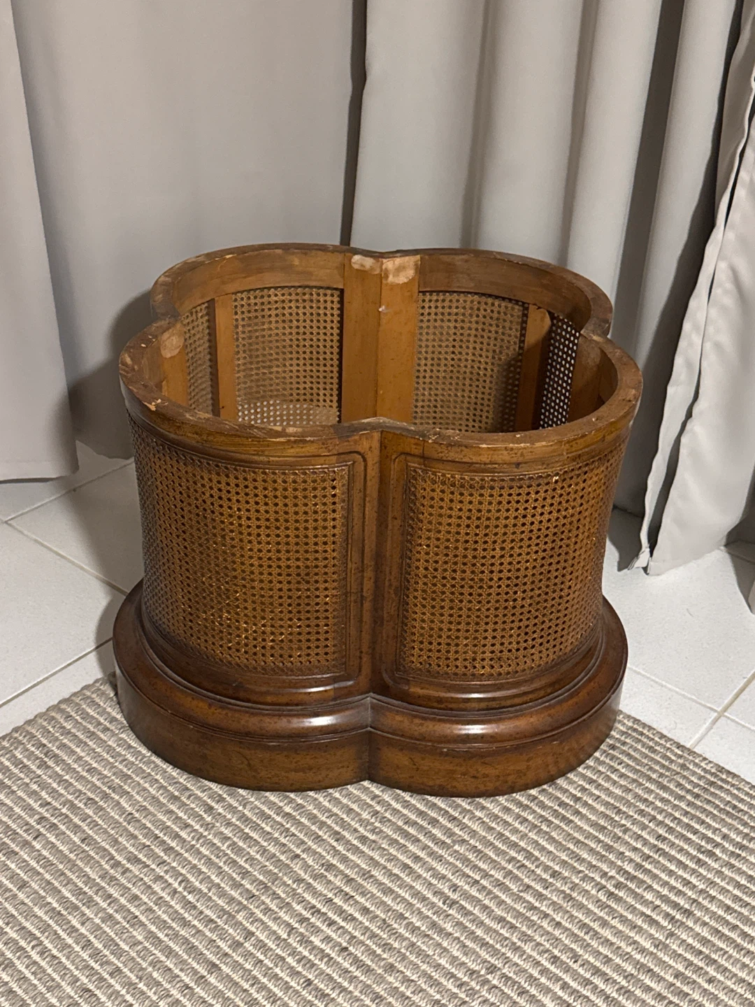 Rattan clover shaped coffee table base