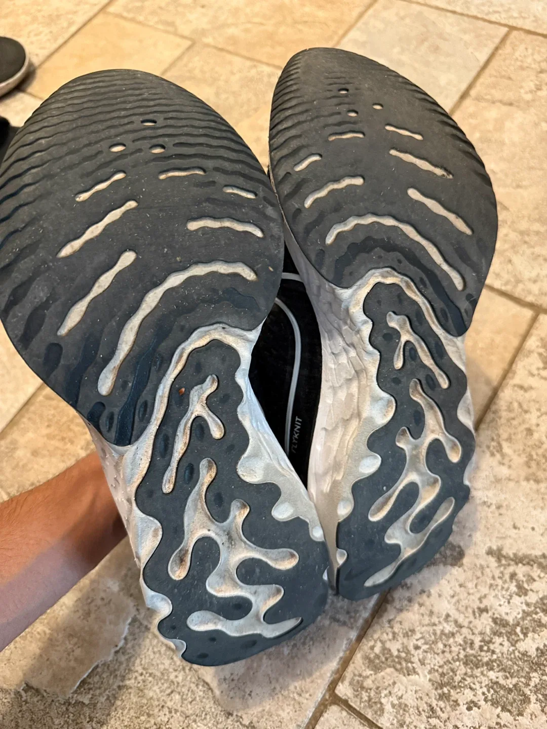 Nike Renew Ride 3 Black Running Shoes - Size 9.5 image indicator(4)