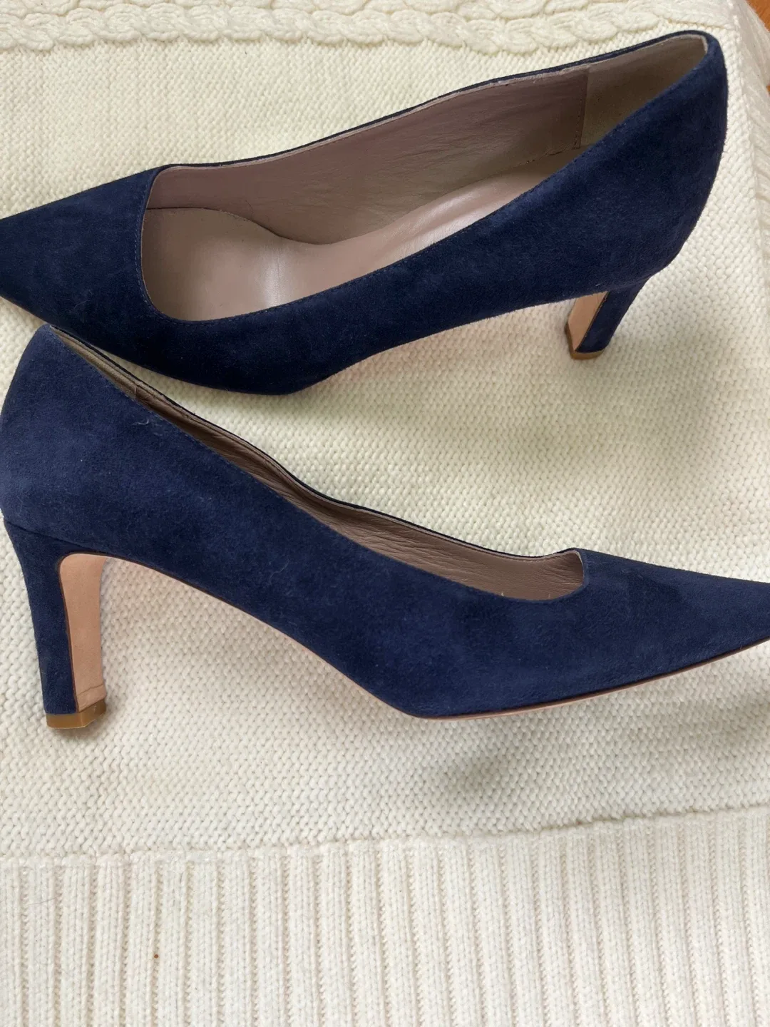 David’s blue suede heels image indicator(2)
