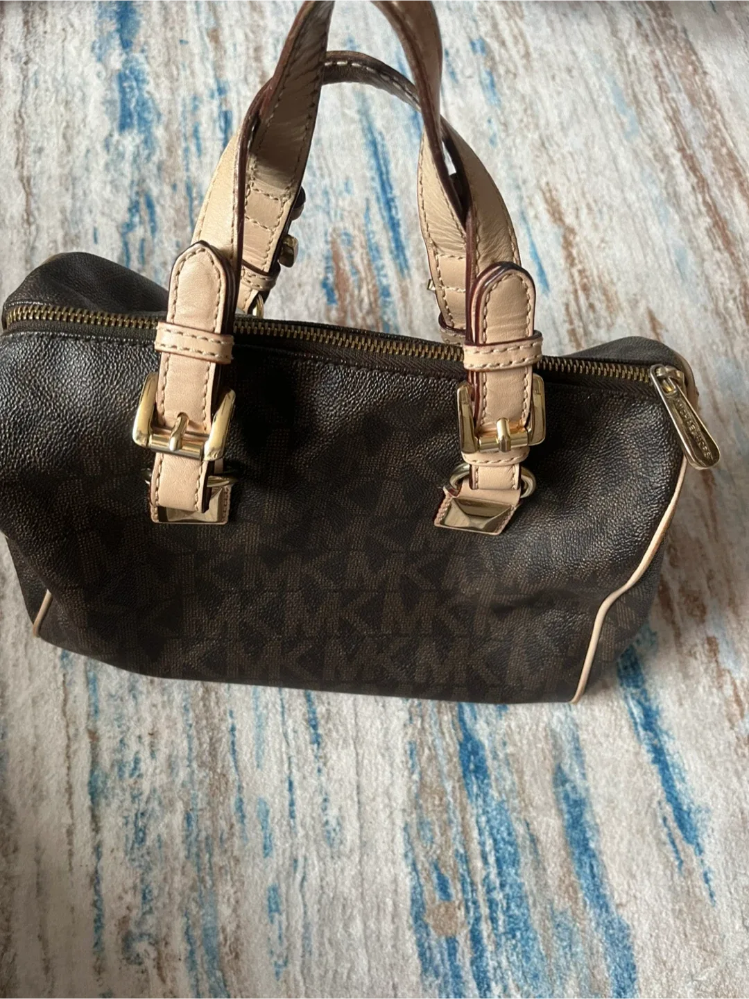 Michael Kors Satchel Purse image indicator(3)