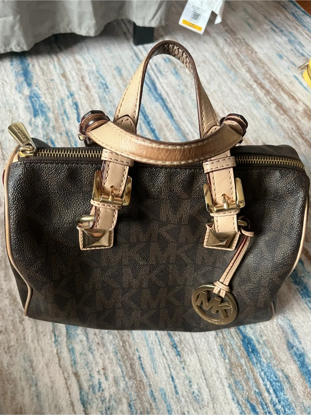 Michael Kors Satchel Purse image indicator(2)
