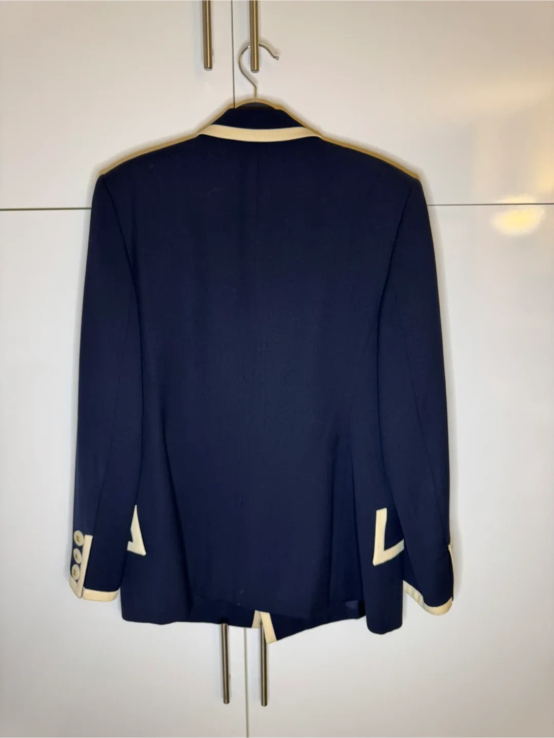 Valentino Navy Blazer Size 44 image indicator(2)