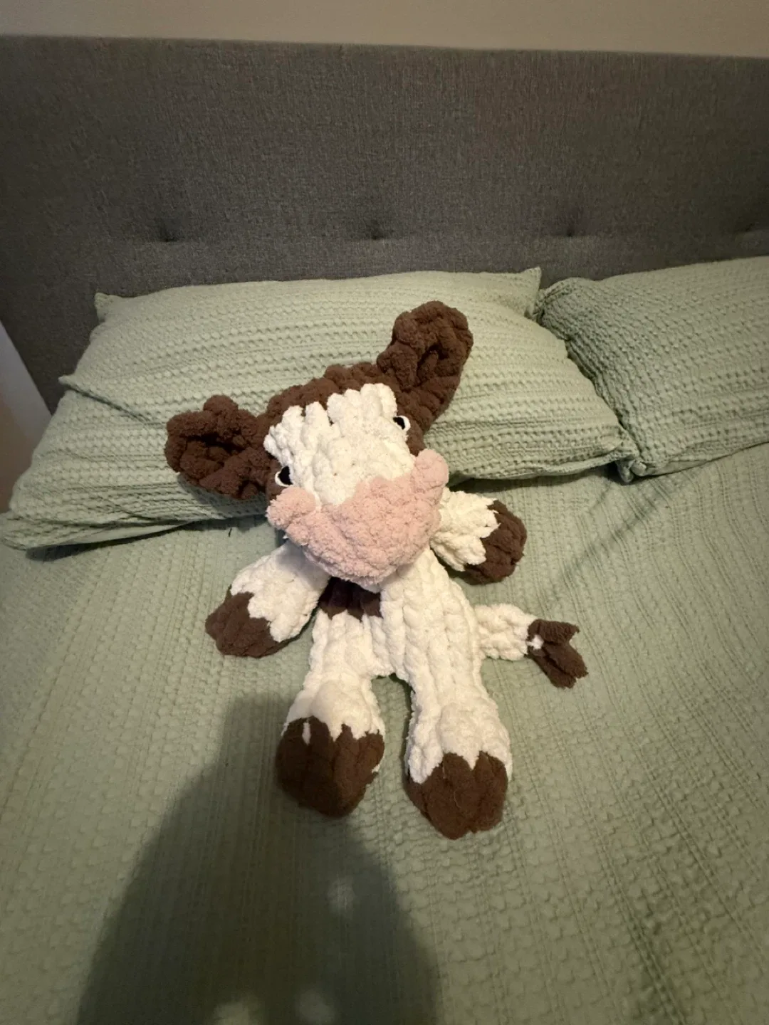 Handmade Chunky Knit Cow Plushie & Blanket Set image indicator(3)