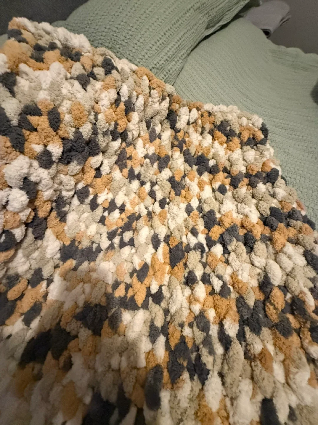 Handmade Chunky Knit Cow Plushie & Blanket Set image indicator(2)