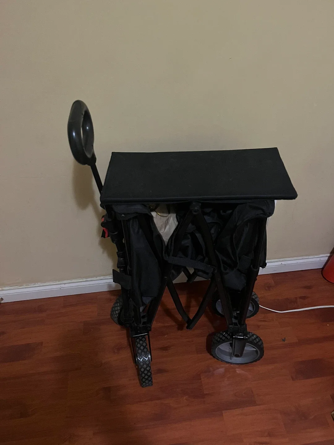 Black Folding Wagon image indicator(2)