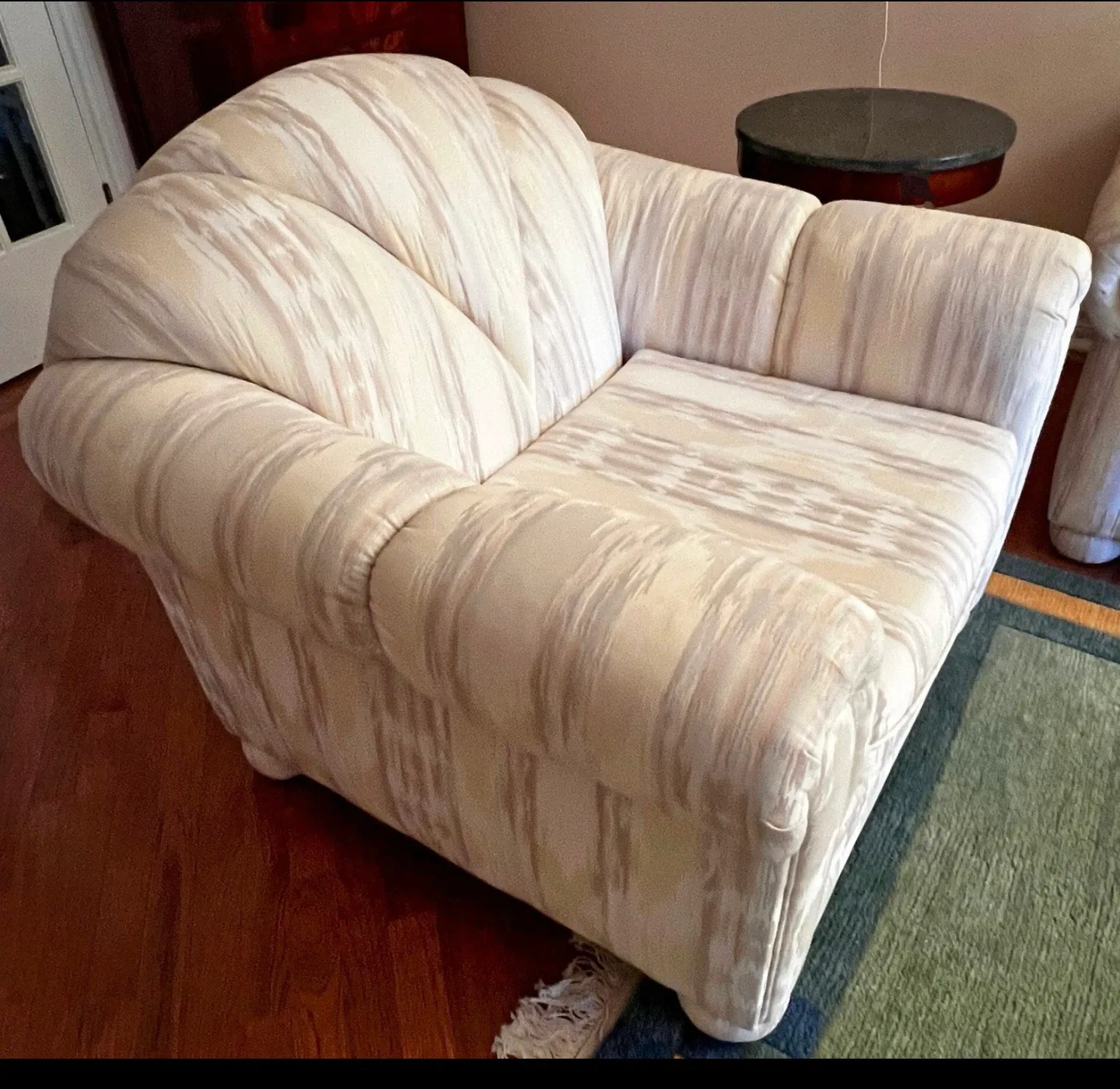 Loveseat & Armchair Set image indicator(3)