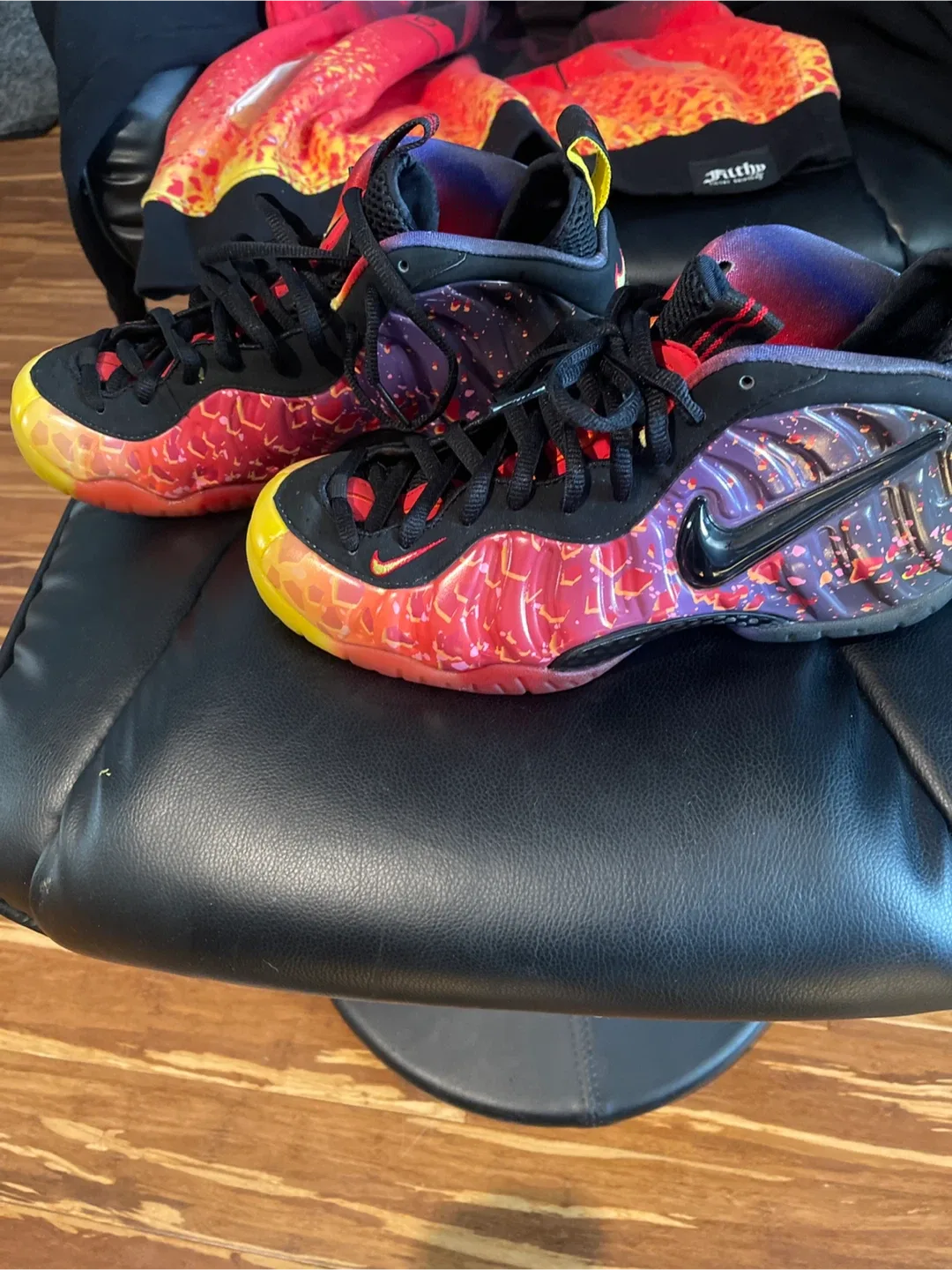 Nike Air Foamposite One Alternate Galaxy image indicator(7)