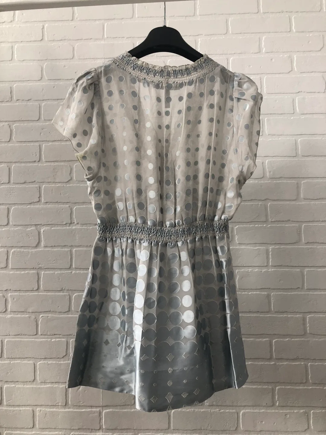 BCBGMAXAZRIA Silk Top - Size M image indicator(2)