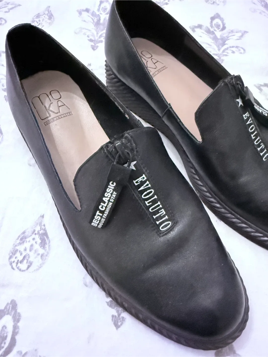 MOLKA Evolution Black Loafers - Size 38 image indicator(2)