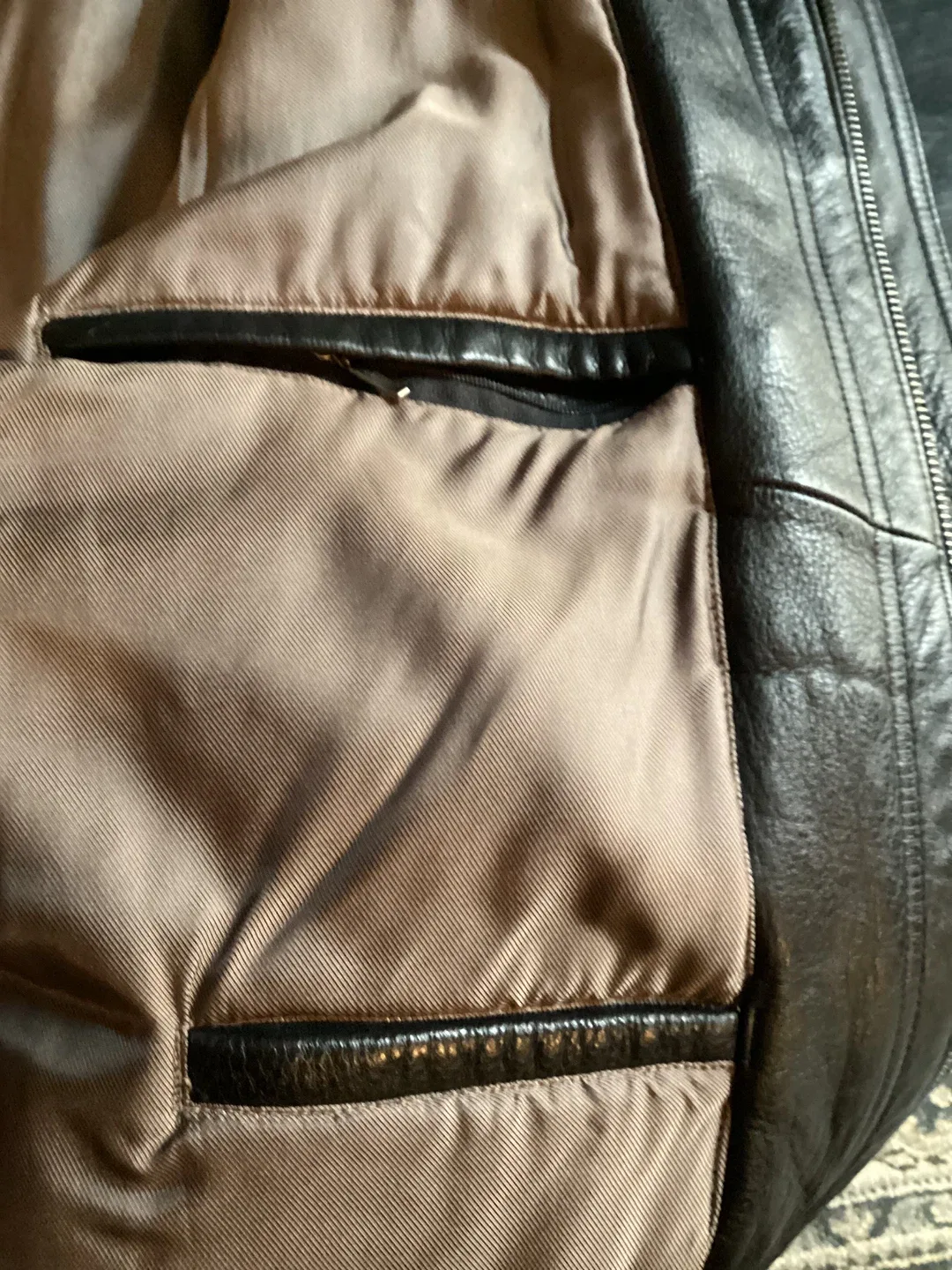 Men’s Black Leather Bomber Jacket image indicator(4)