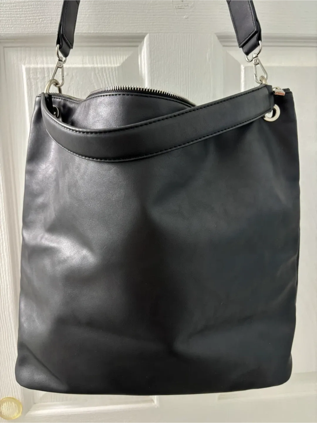 Joe Fresh Black Shoulder Bag image indicator(3)