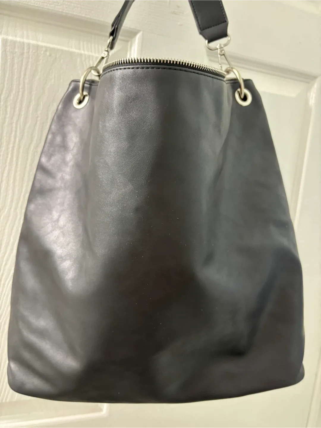 Joe Fresh Black Shoulder Bag image indicator(2)