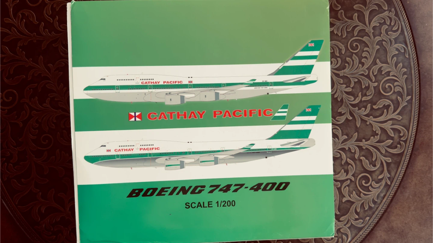 Cathay Pacific Boeing 747-400 Model 1/200 Scale - photo 4