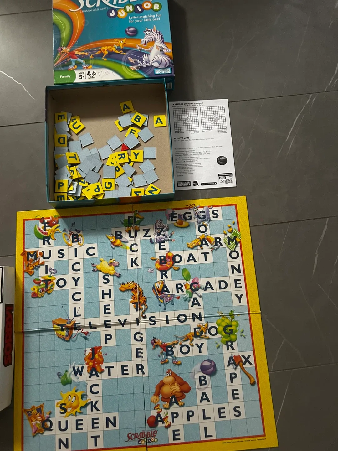 Scrabble Junior Crossword Game image indicator(3)