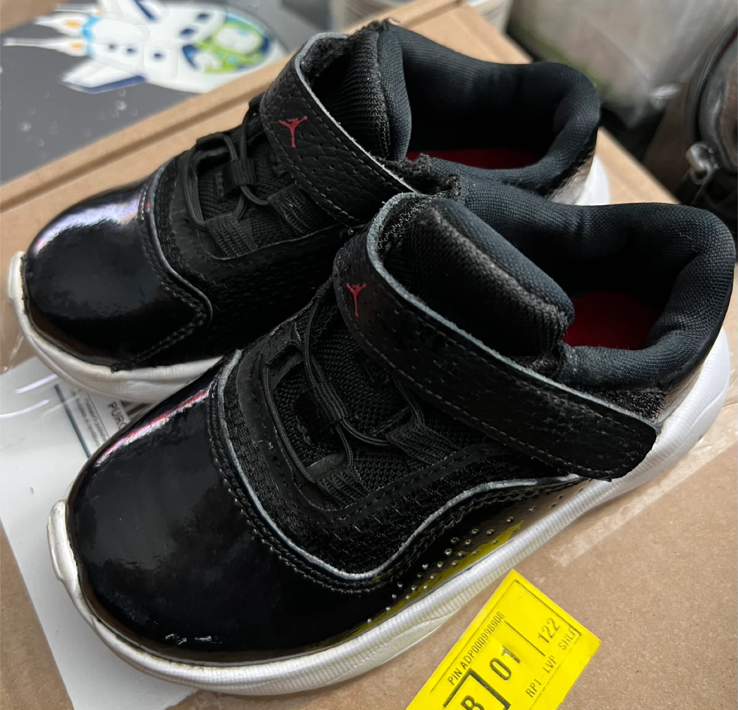 Air Jordan Shoes - Size 9 Toddler - photo 2