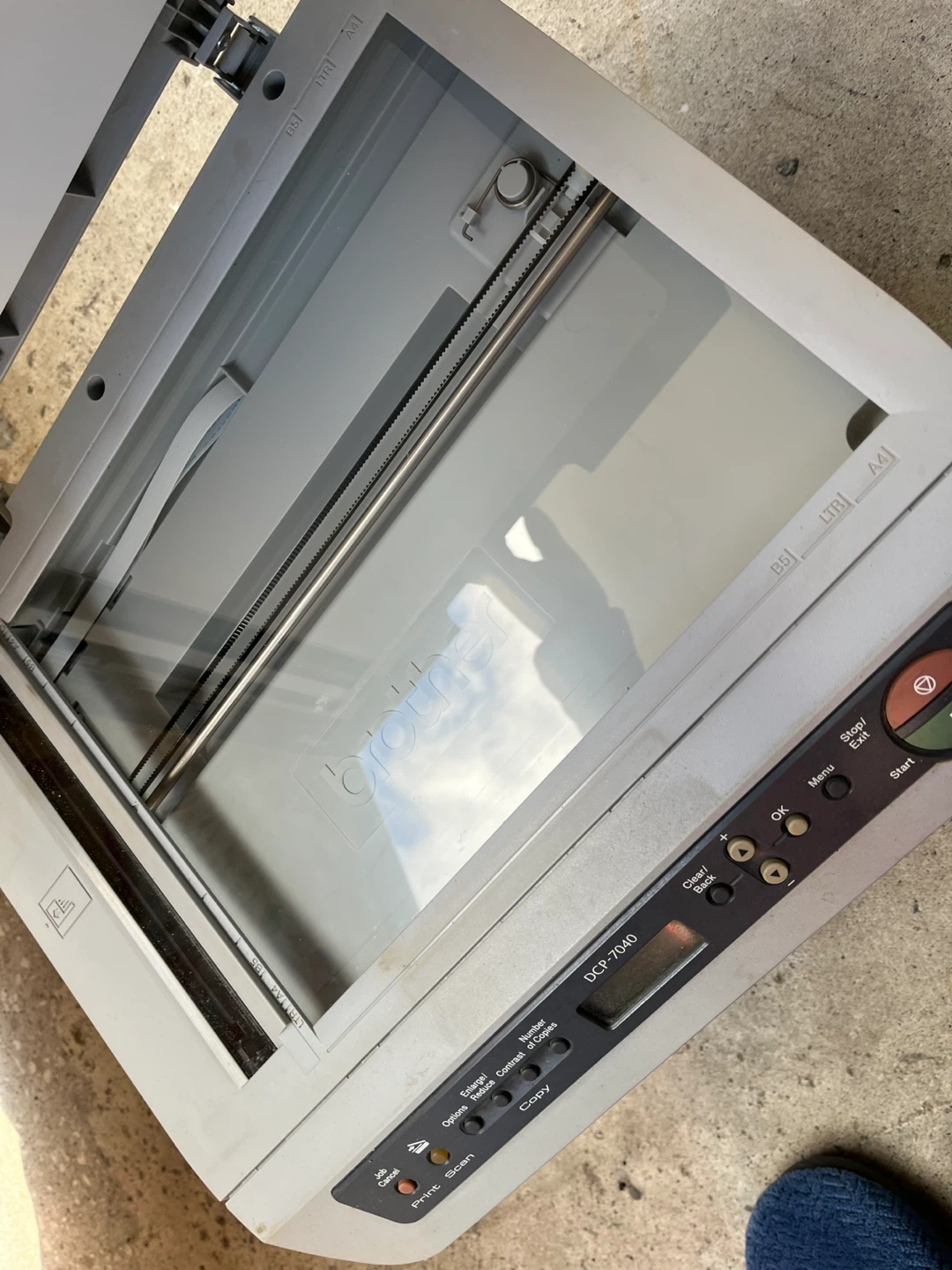 Brother DCP-7040 Laser Printer/Scanner/Copier - photo 4