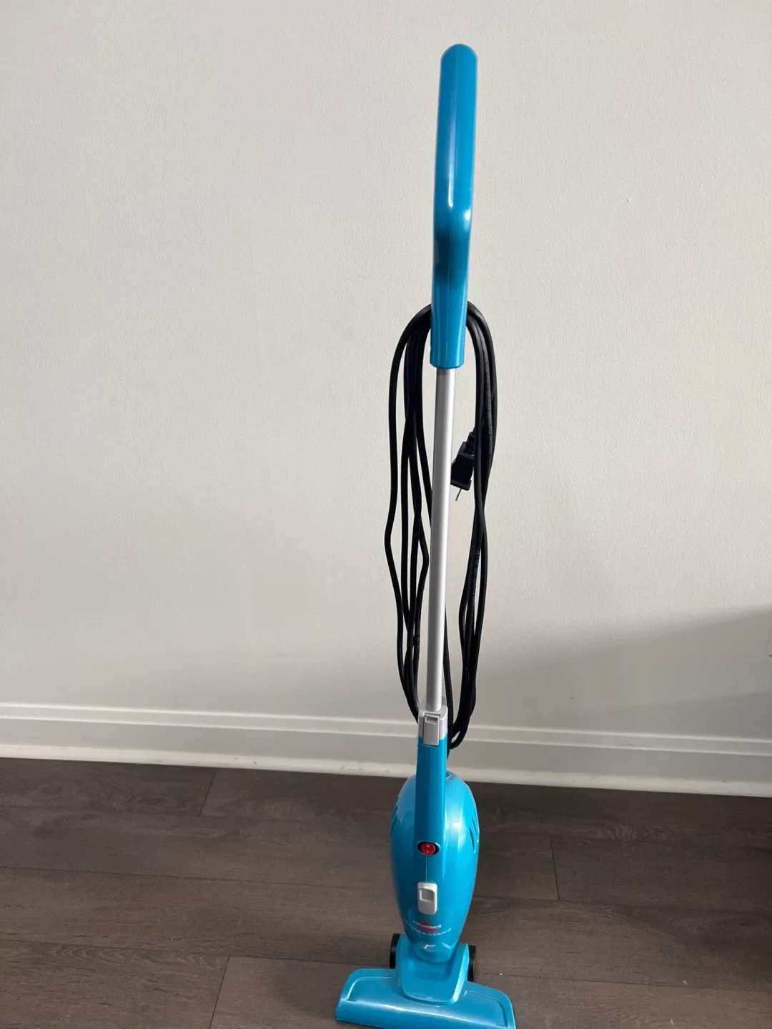 Bissell FeatherWeight Stick Lightweight Bagless Vacuum
