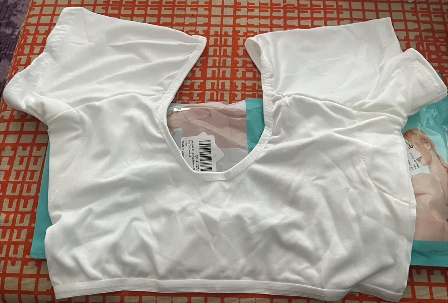 Underarm Sweat Pads Shirt - Size M