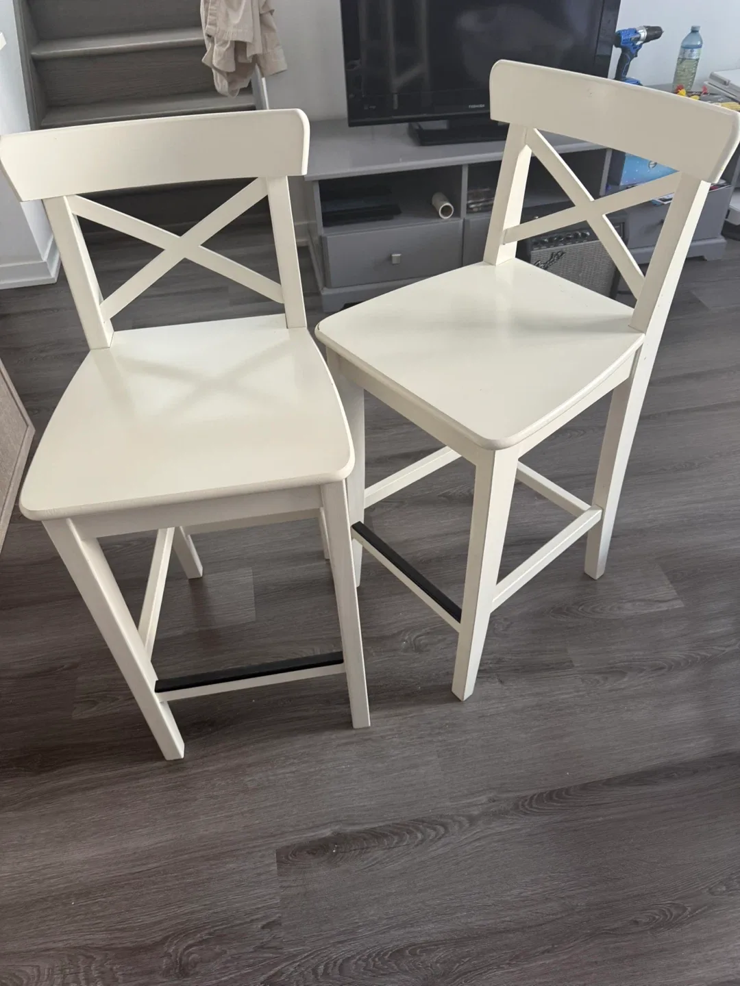 IKEA Ingolf White Bar Stool image indicator(4)
