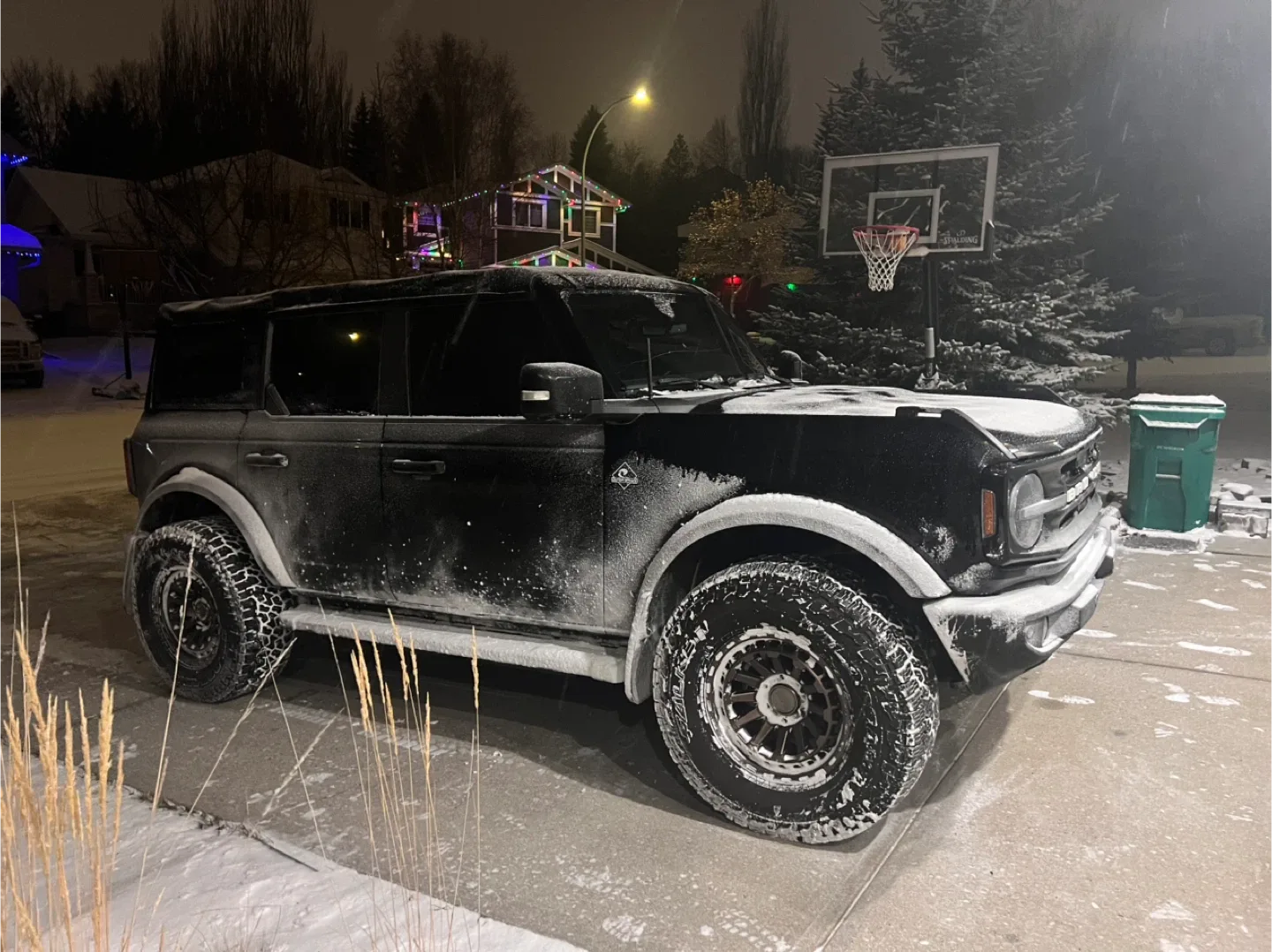 Ford Bronco - Outerbanks image indicator(2)