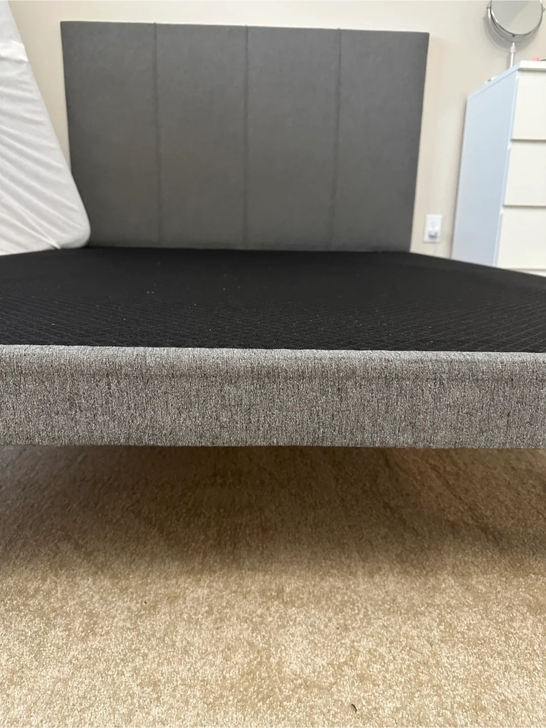 Sleep country Queen bed -Grey Upholstered Bed Frame image indicator(4)