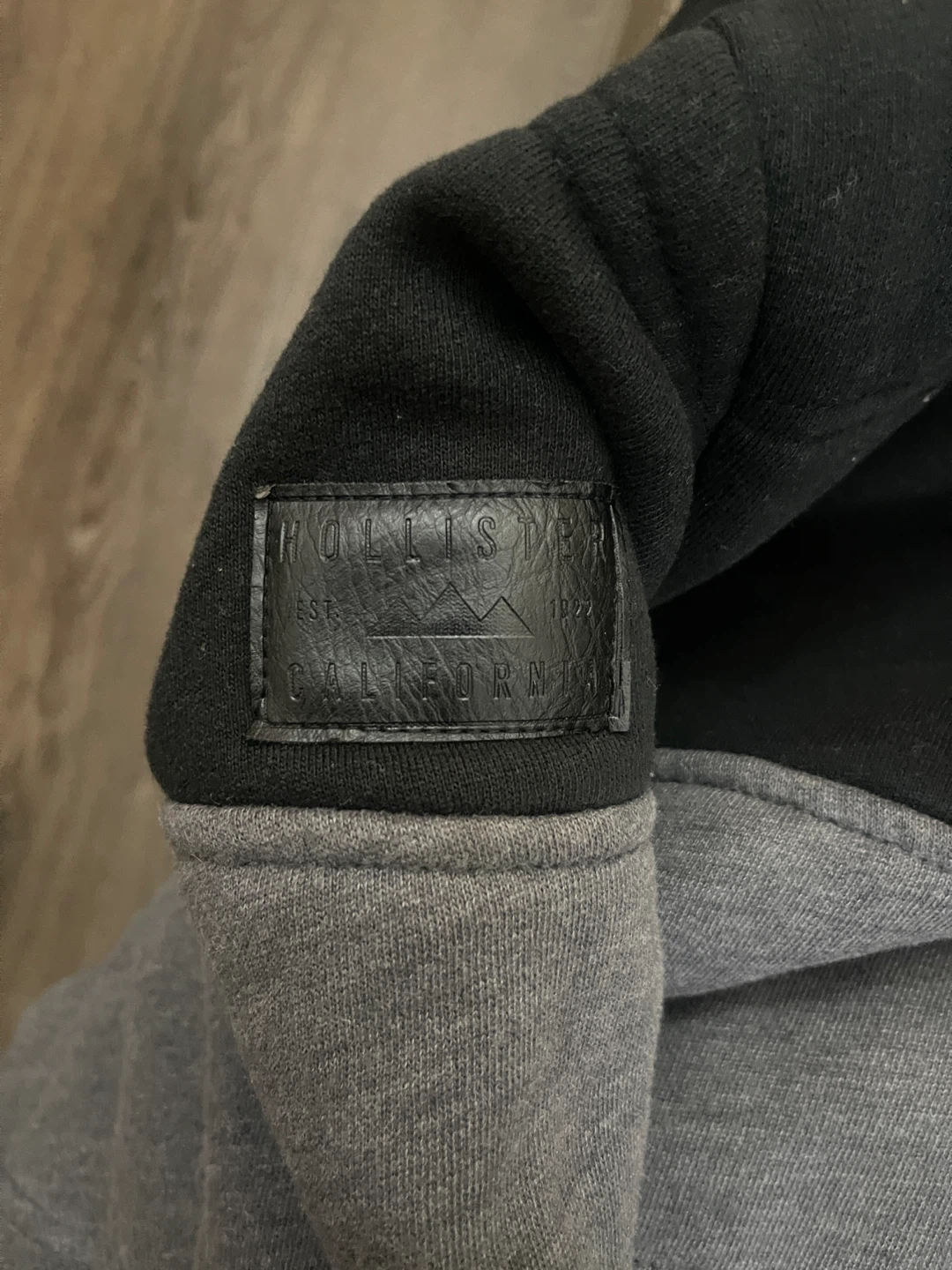 Hollister Gray & Black Hooded Jacket - XL - photo 3