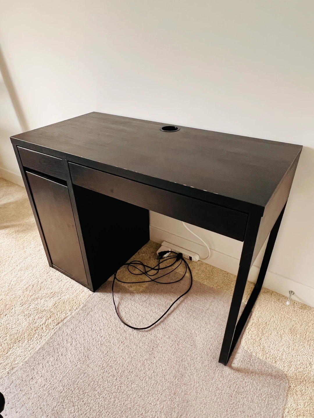 IKEA Micke Desk - Black - photo 3