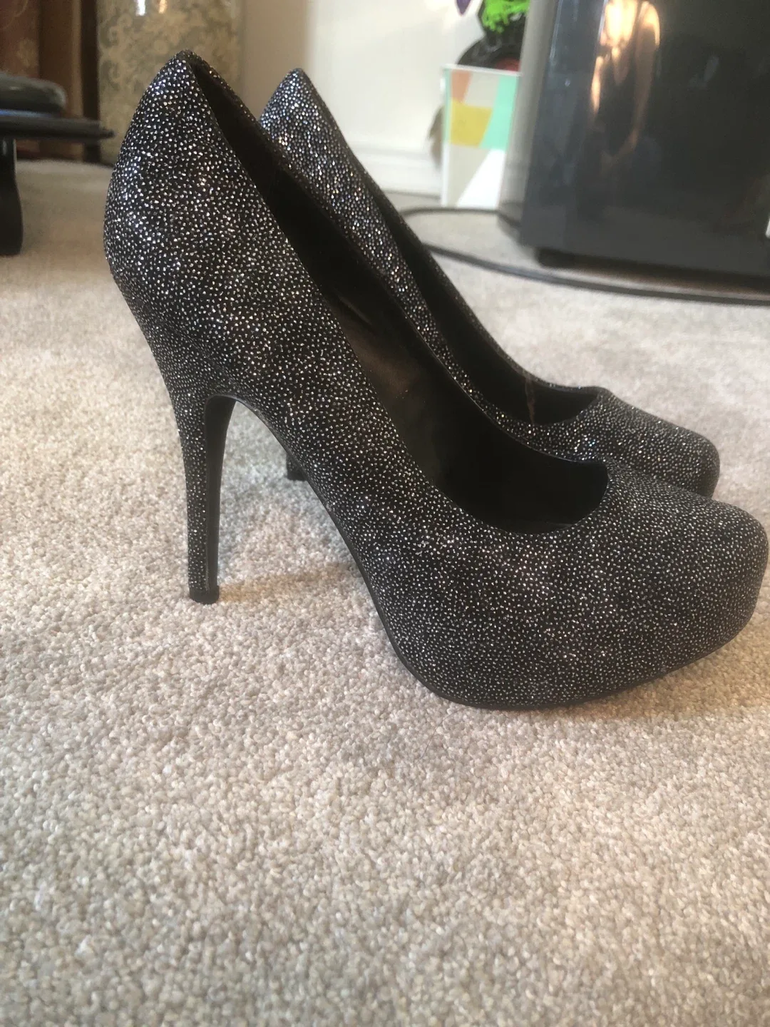 Mix No. 6 Sparkly Black Heels image indicator(2)