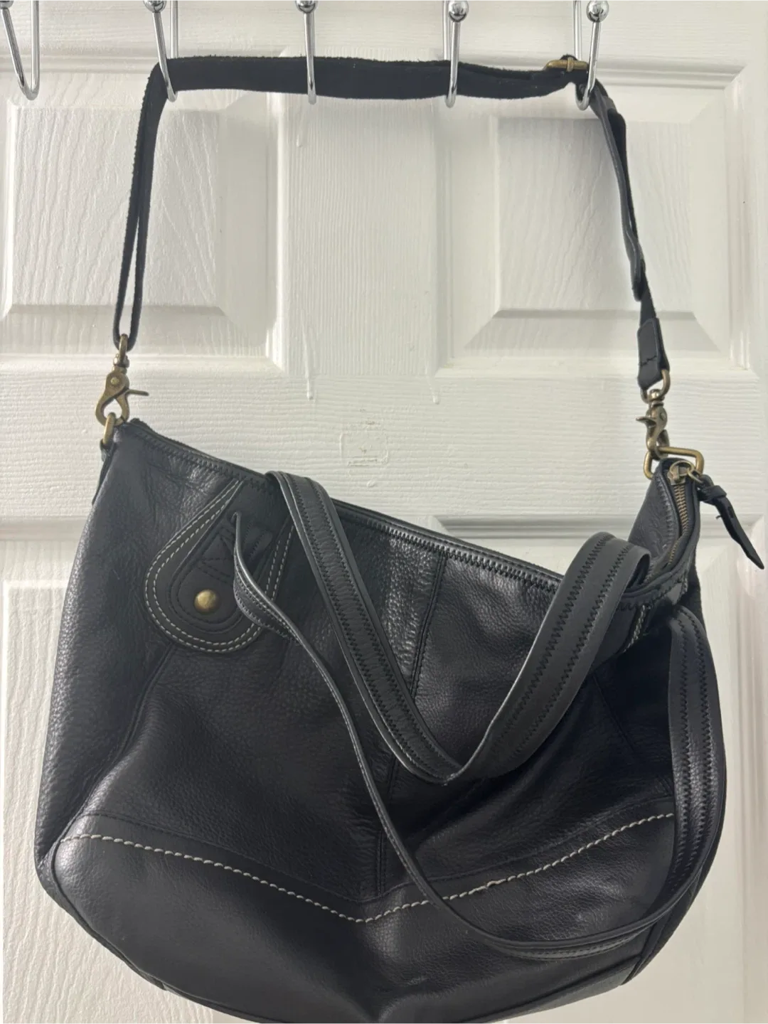 The Sak Black Leather Handbag image indicator(4)