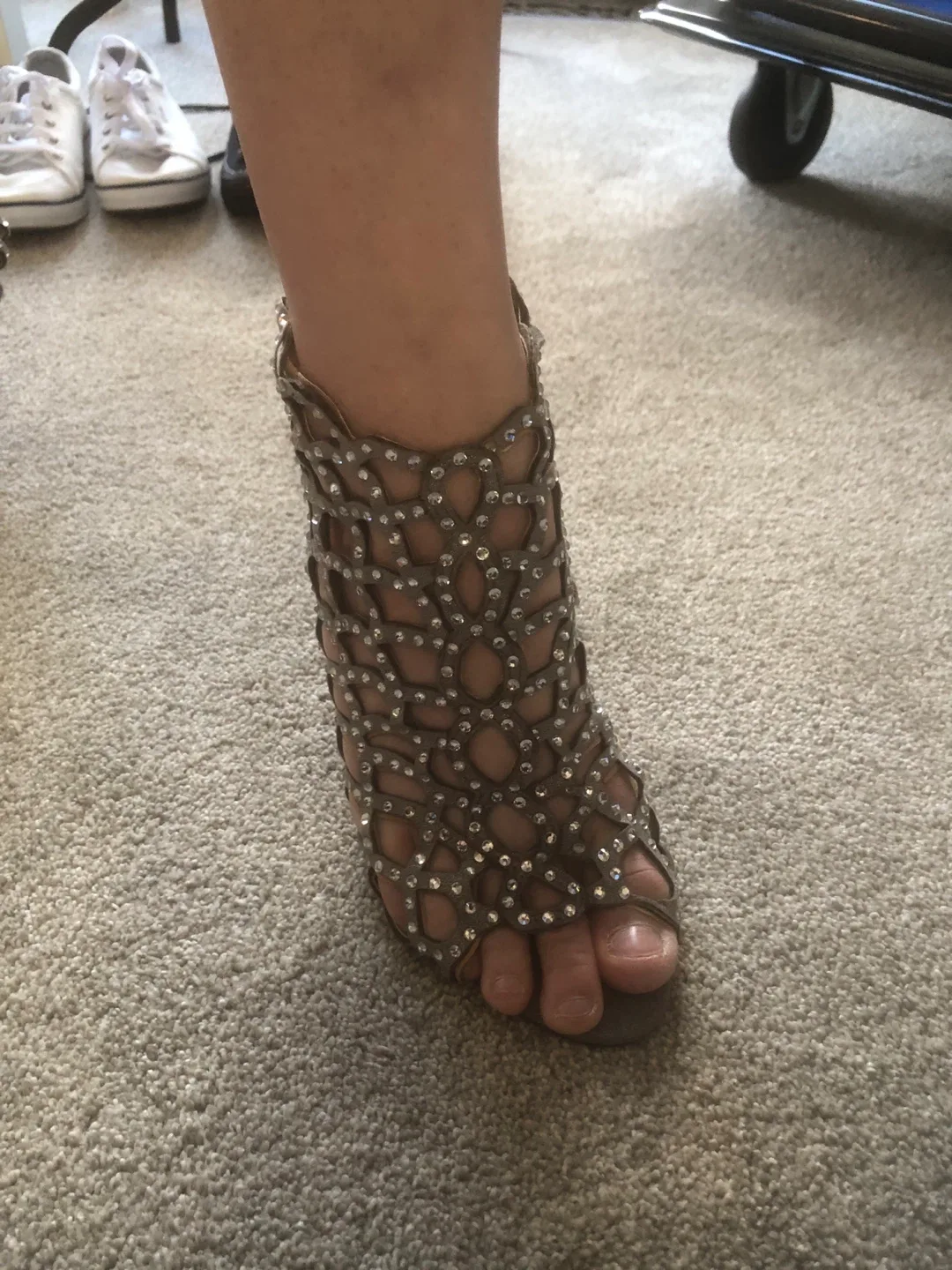 Rhinestone Cage Heels image indicator(5)