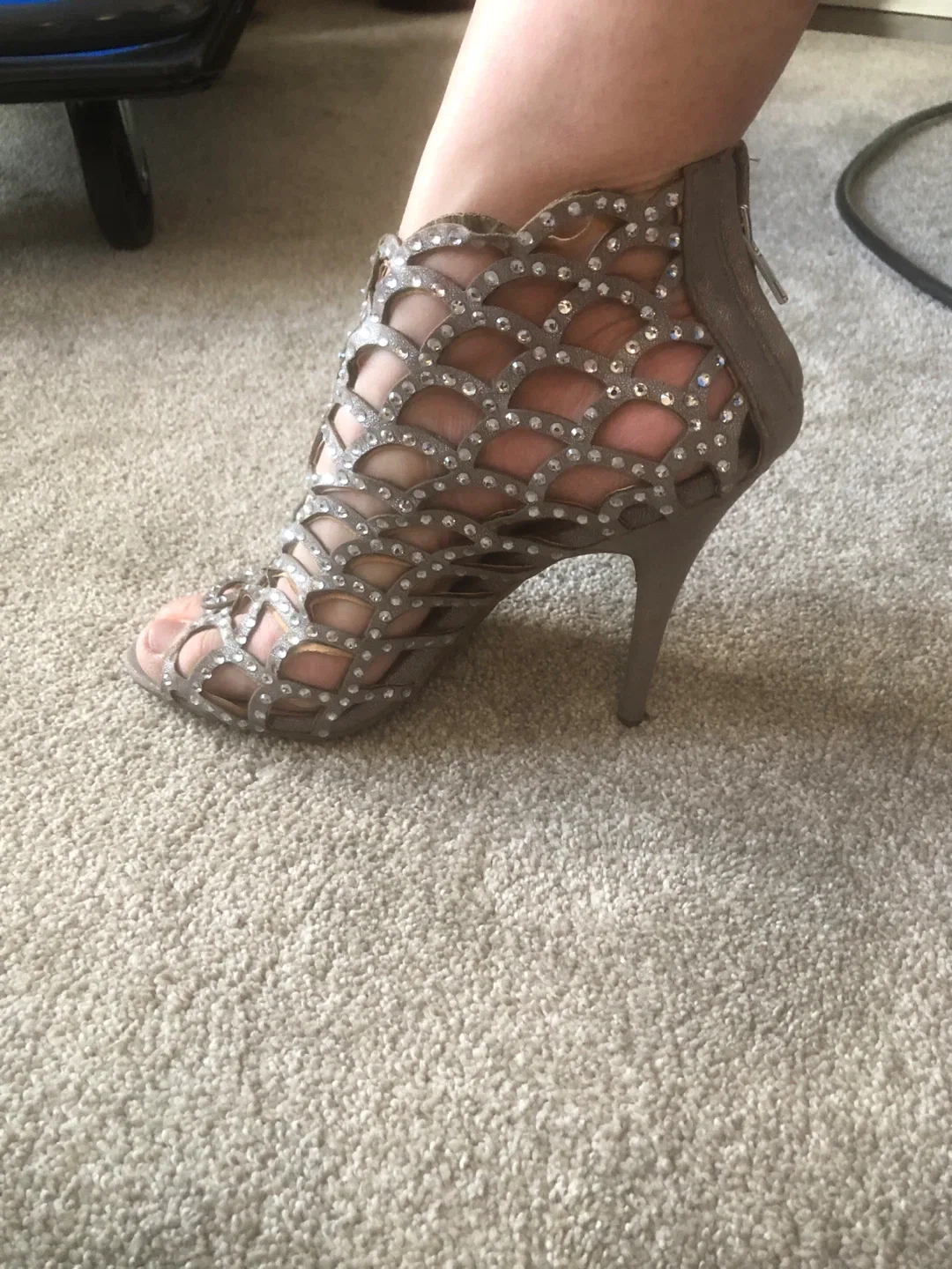 Rhinestone Cage Heels image indicator(6)