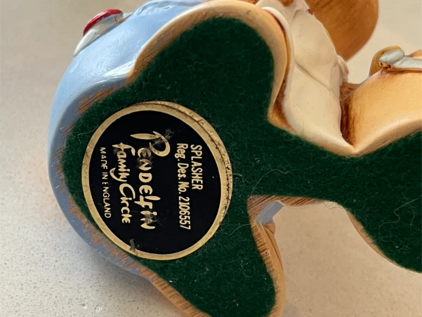 PenDelfin Hand Painted Stonecraft Figurine image indicator(6)