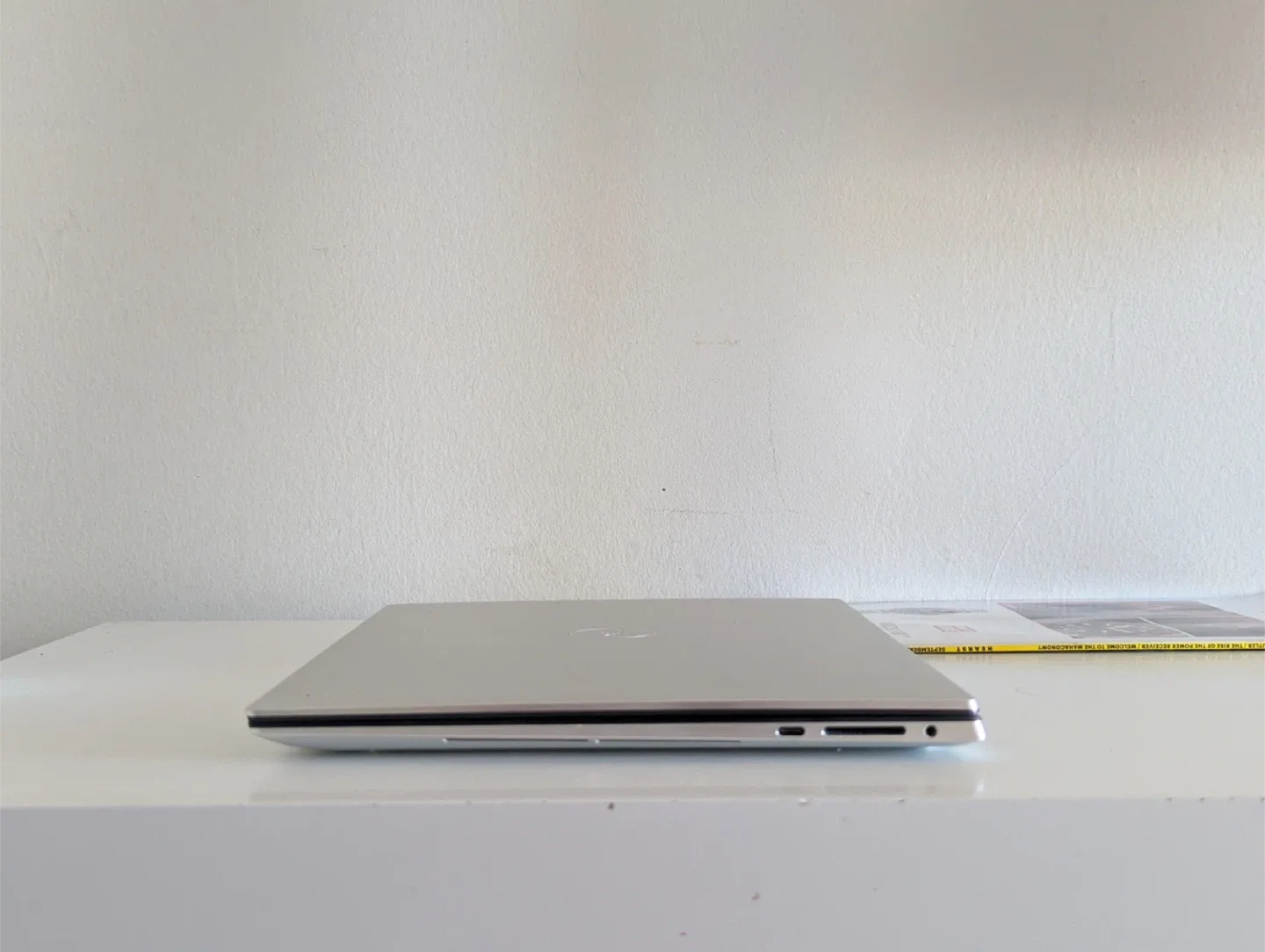 Laptop Dell XPS 15 9500 (2020) / i7-10750H / 16 GB / SSD 1 TB image indicator(6)