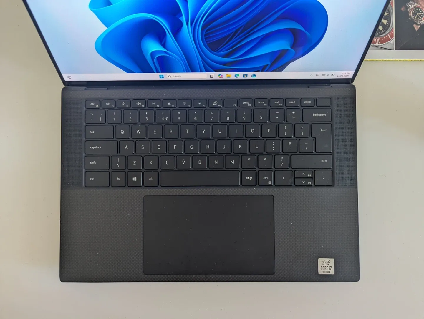 Laptop Dell XPS 15 9500 (2020) / i7-10750H / 16 GB / SSD 1 TB image indicator(2)