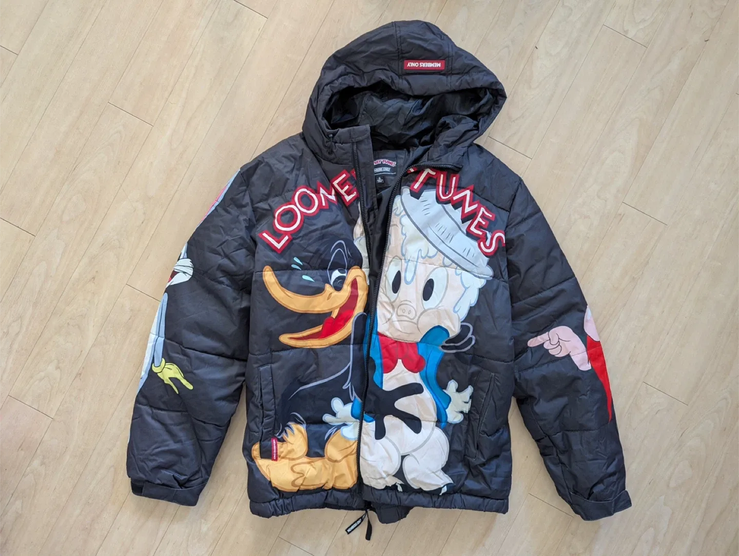 Looney Tunes x Members Only Puffer Jacket - XL