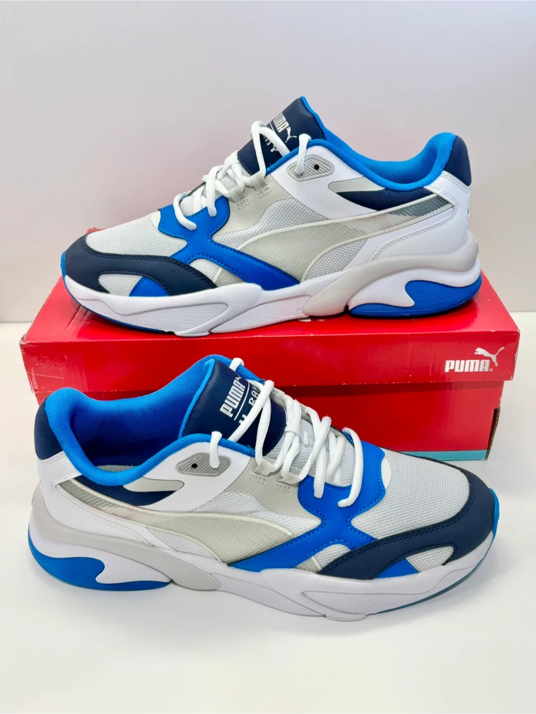 Mens Shoes Size 10.5 Puma blue and white