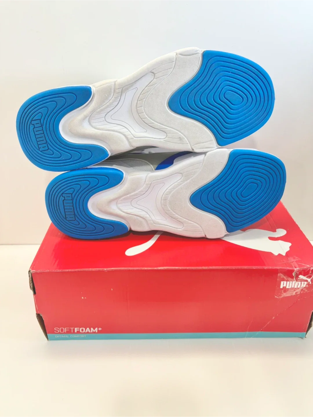 Mens Shoes Size 10.5 Puma blue and white image indicator(7)