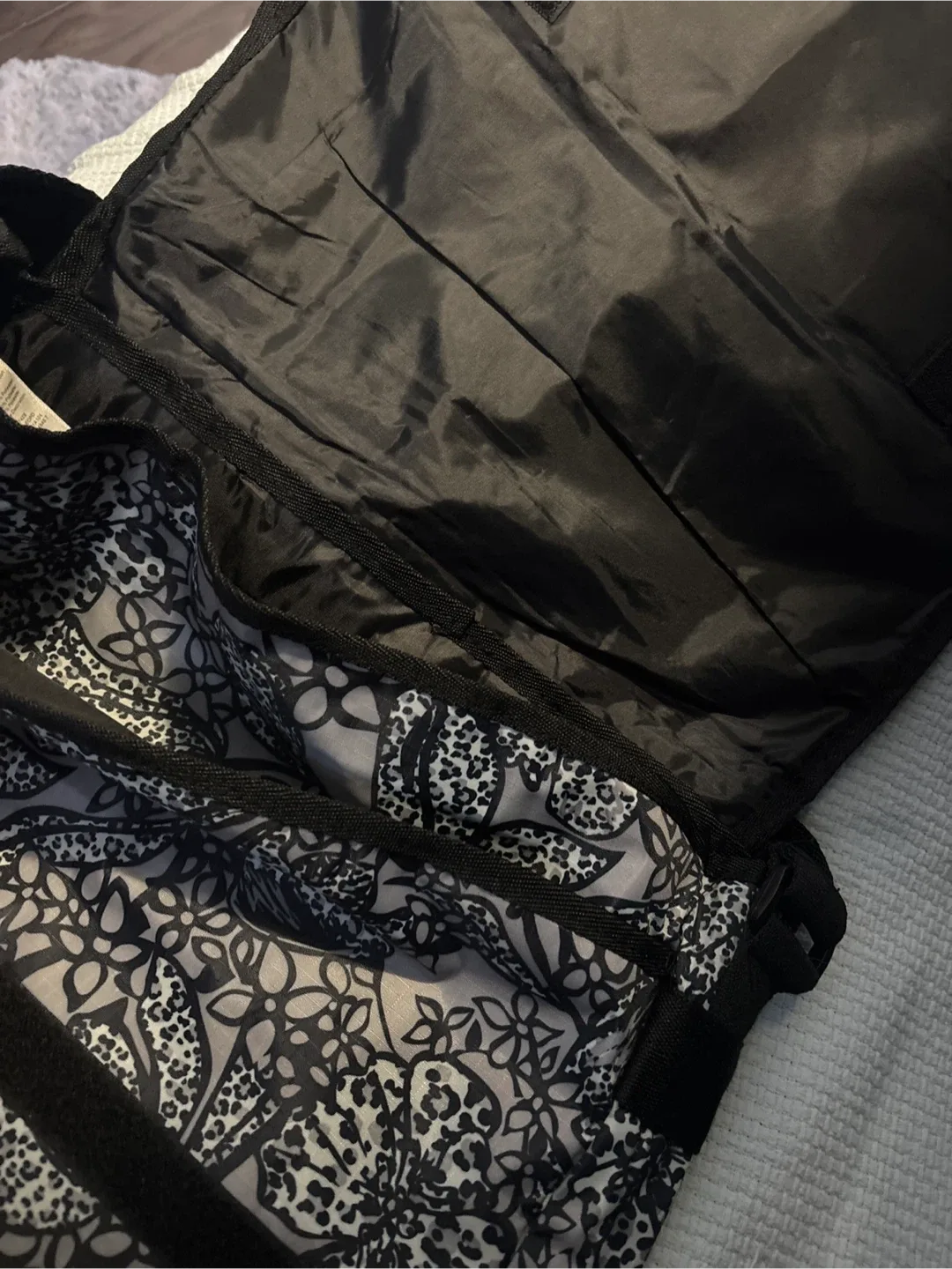 Purse or Computer Bag image indicator(2)