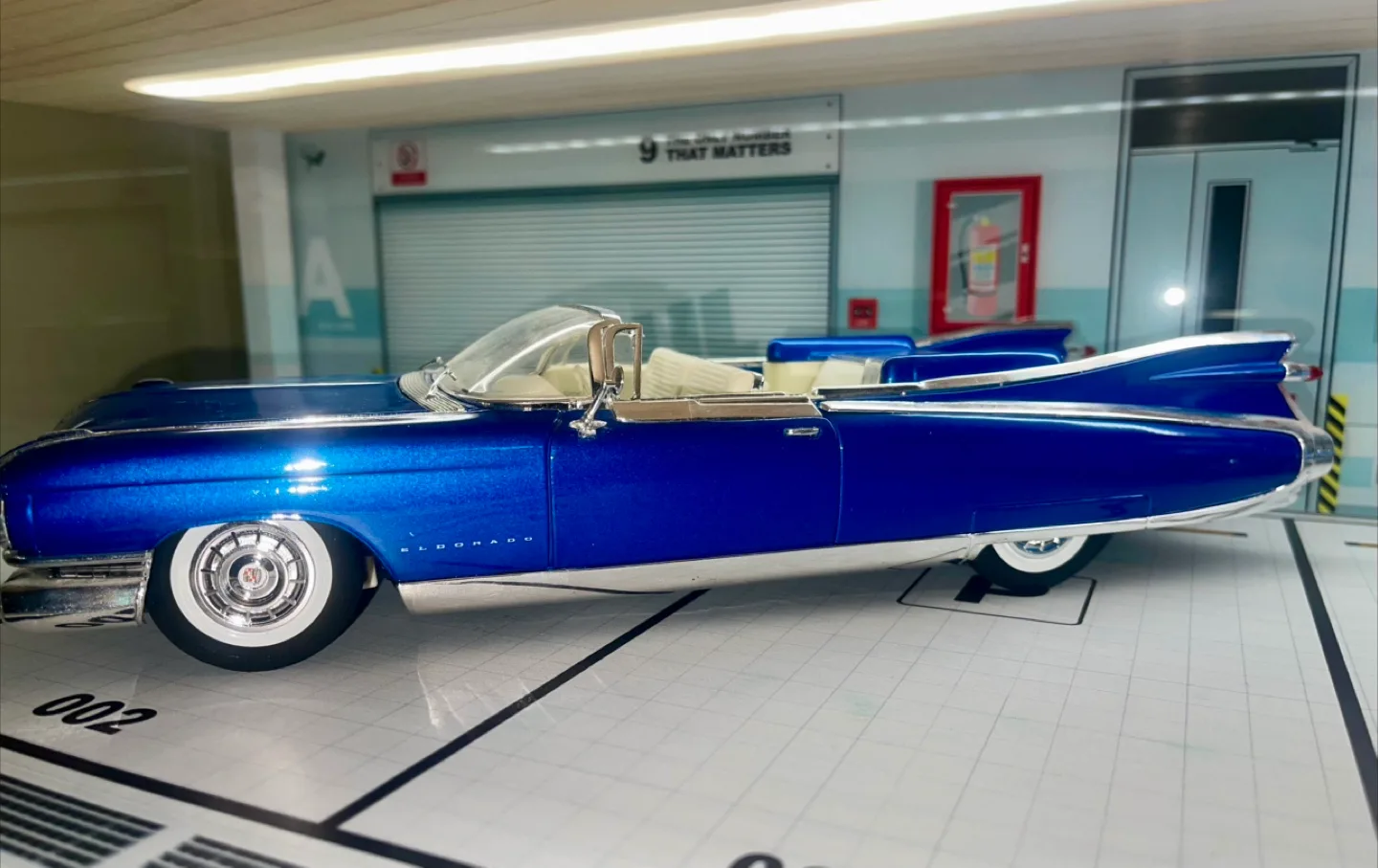 1/18 Maisto Premier Edition 1959 Cadillac Eldorado Biarritz image indicator(2)