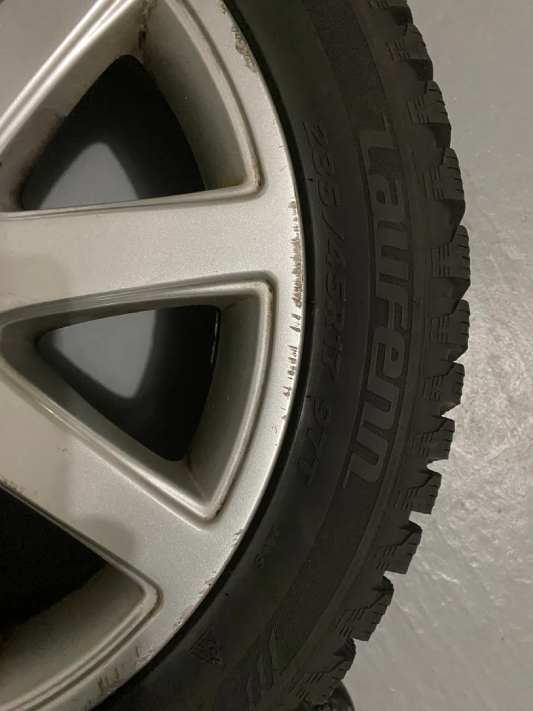 Laufenn 225/45R17 91T Winter Tire on Audi Rim - photo 2