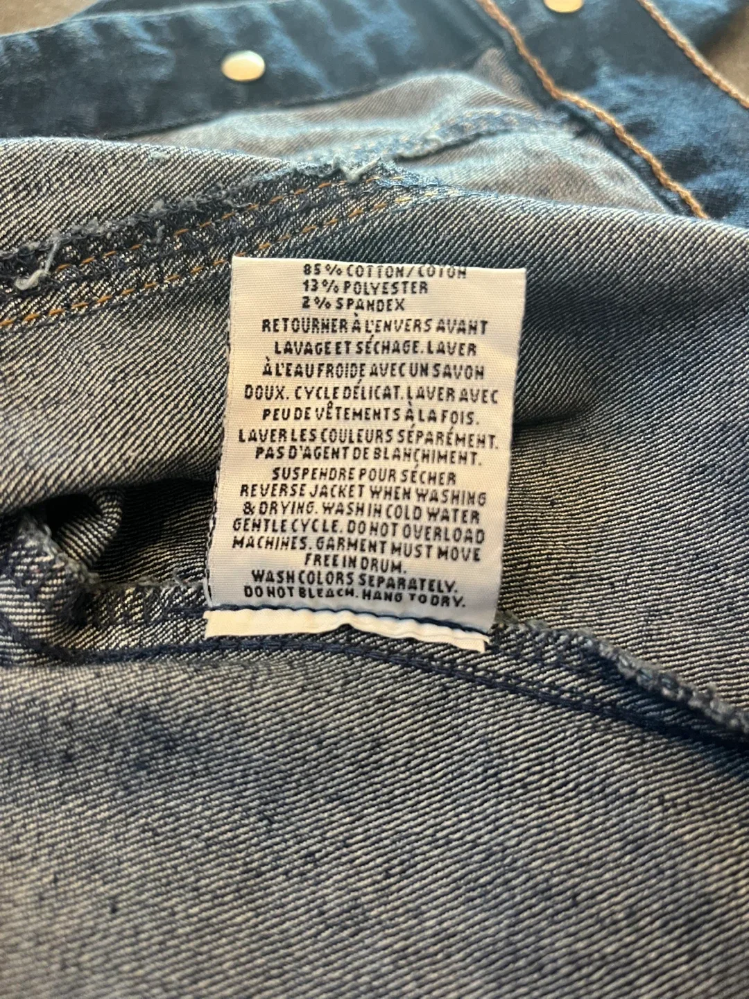 Blossom Cropped Denim Jacket - Size M image indicator(5)