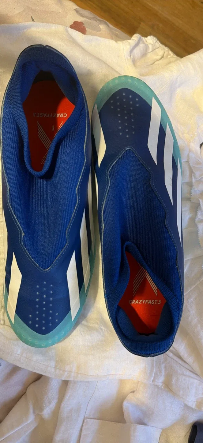 Adidas Laceless Soccer Shoe image indicator(4)