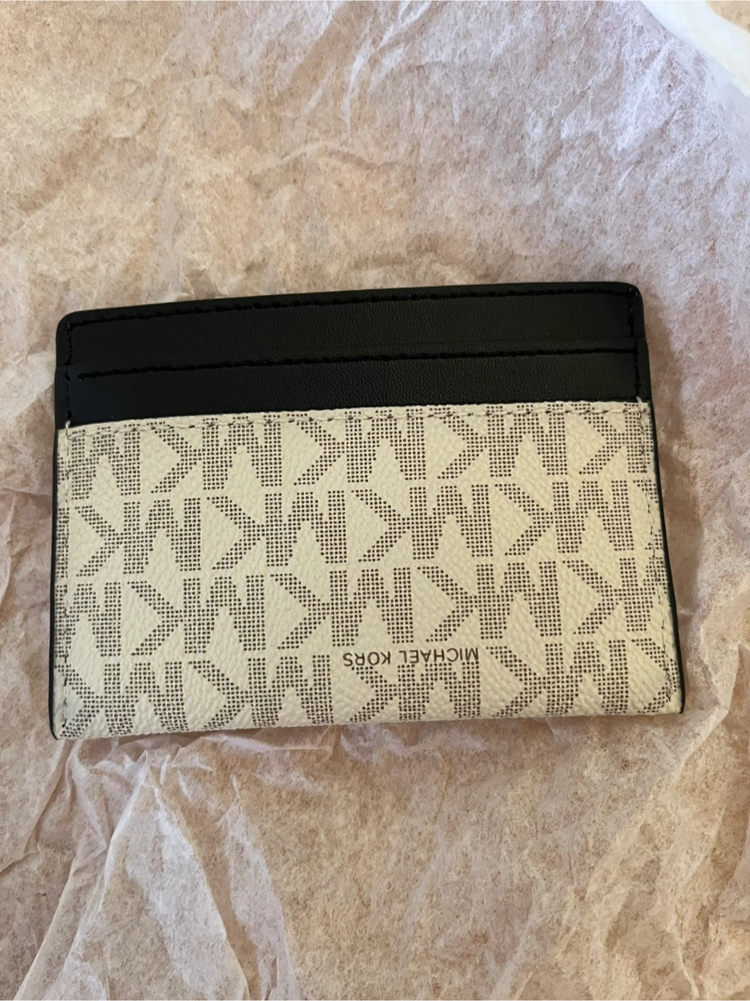 New Michael Kors Vanilla/Blk Card Holder - photo 4